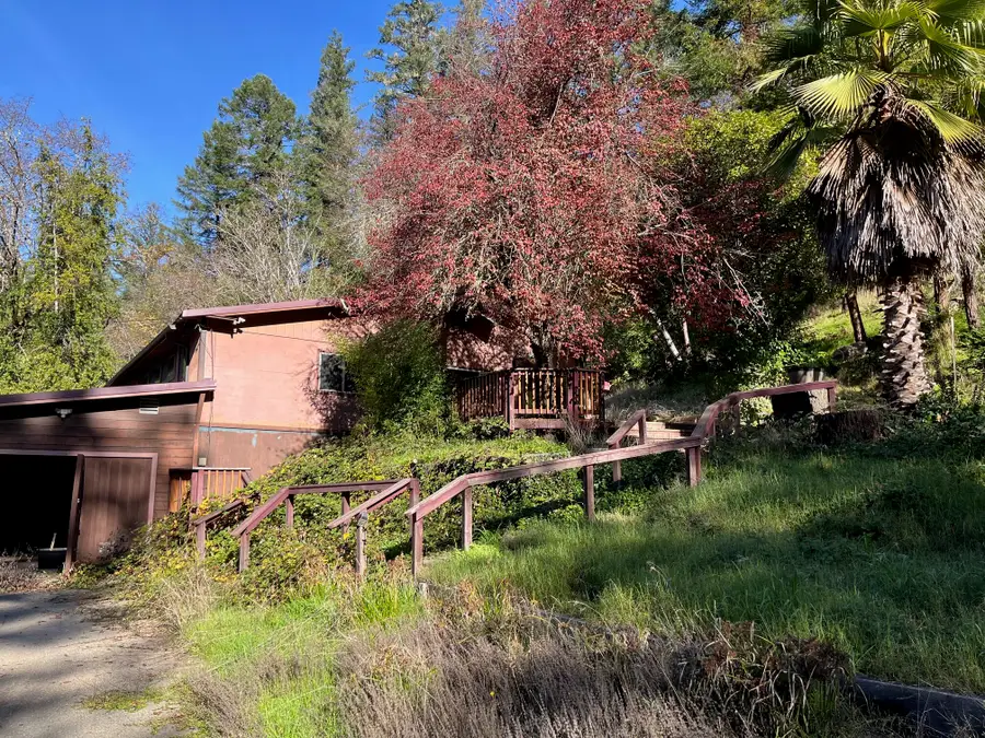 521 Forest Drive, Redway, CA 95560 - Image #3