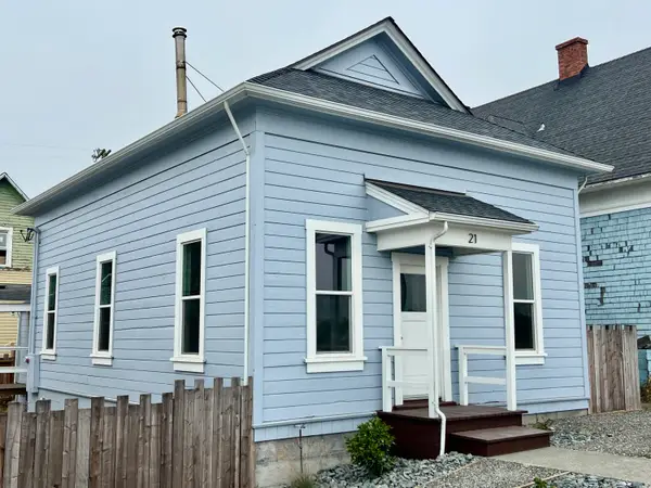 21 Bay View Avenue, Samoa Peninsula, CA 95564