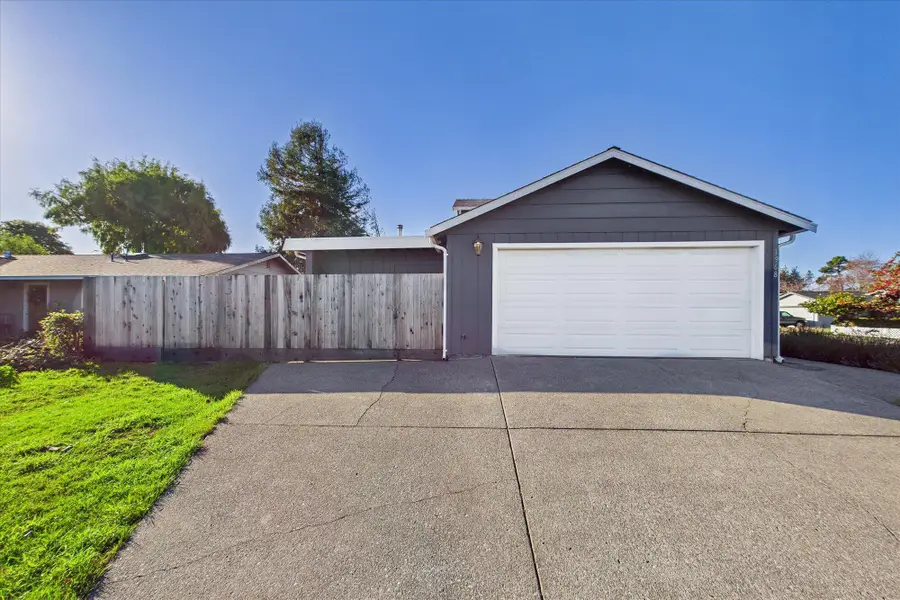 1968 Cascara Street, McKinleyville, CA 95519 - Image #3