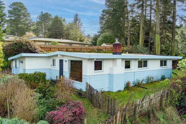 2268 Parkwood Boulevard, Eureka, CA 95503