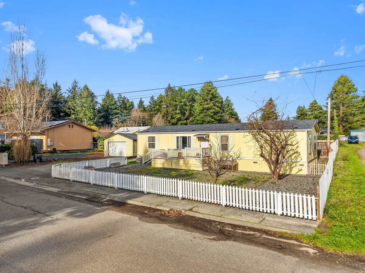 1937,1941 Ridgewood Drive, Eureka, CA 95503 - Image #1