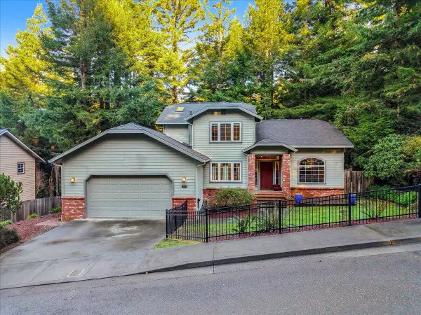 1096 Diamond Drive, Arcata, CA 95521