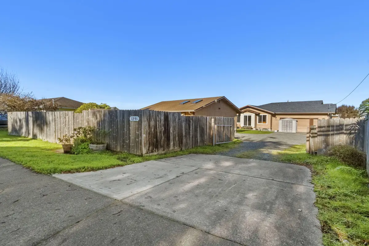 1291 Railroad Drive, McKinleyville, CA 95519 - Image #1
