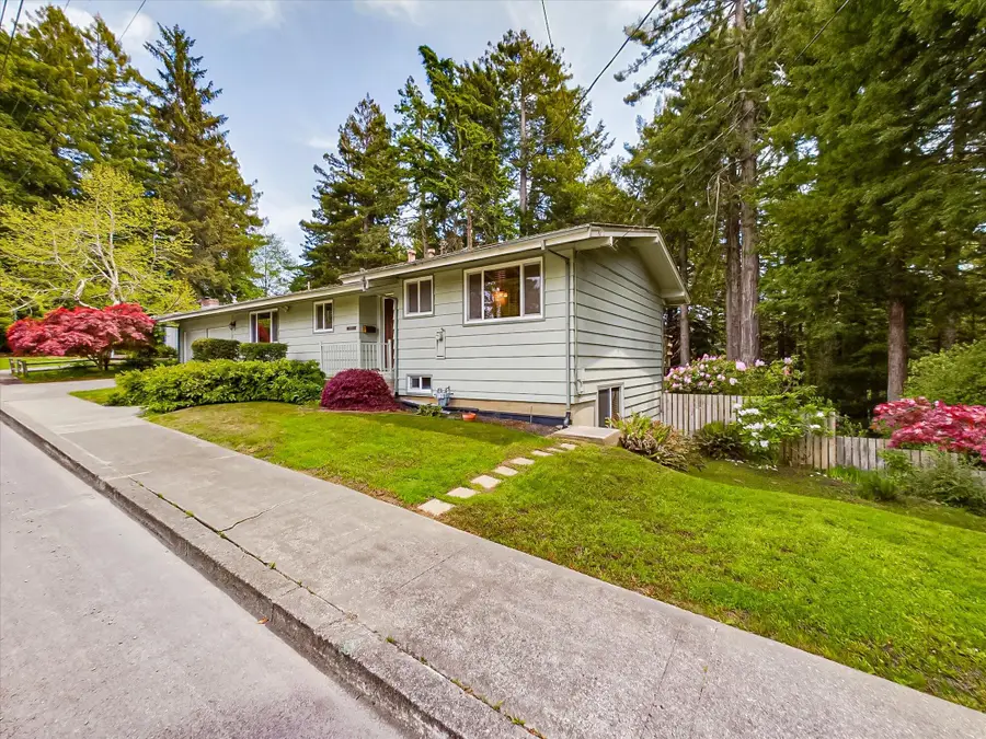 1220 Vista Drive, Eureka, CA 95503 - Image #2