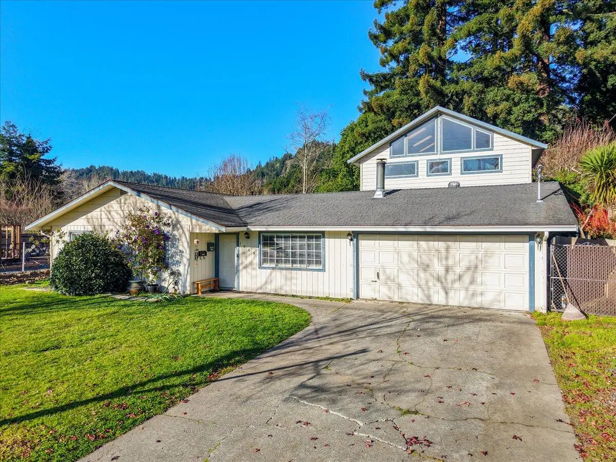 1065 Riverside Drive, Rio Dell, CA 95562 - Image #1