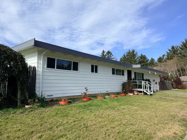 2394 Grace Avenue, McKinleyville, CA 95519