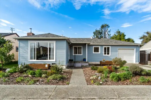 1131 Austin Way, Arcata, CA 95521