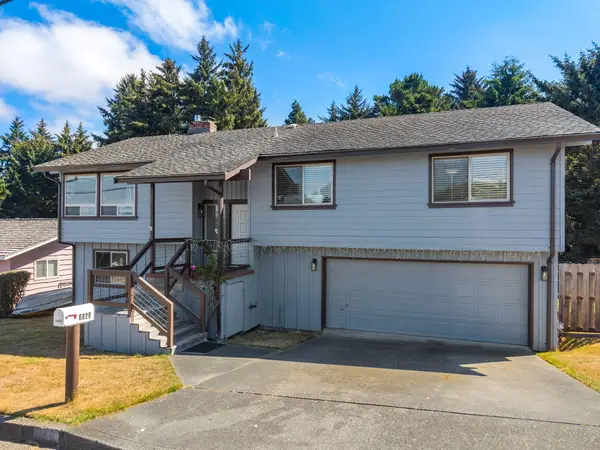 6829 Bret Harte Lane, Eureka, CA 95503