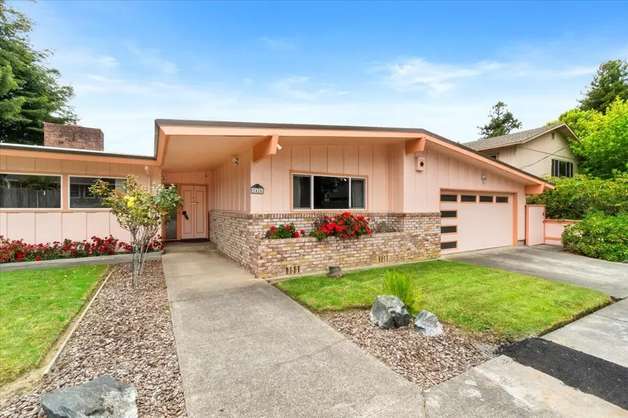 2424 M Street, Eureka, CA 95501 - #2