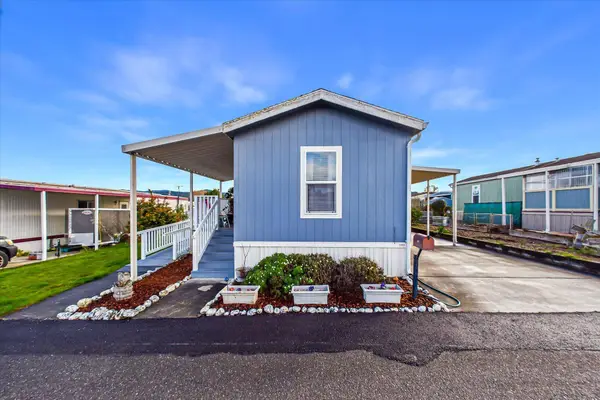 1560 Kings Row, Fortuna, CA 95540
