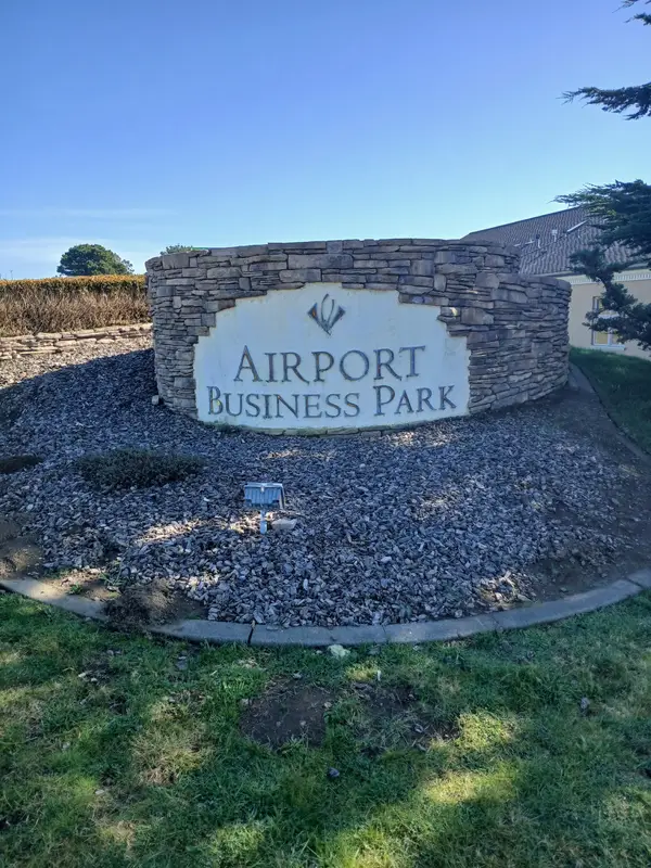 3220 Boeing Avenue, McKinleyville, CA 95519