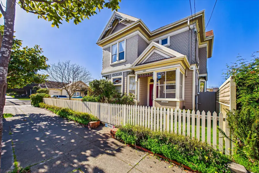 1456 C Street, Eureka, CA 95501 - #2