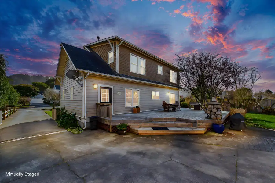 1025 Dewey Avenue, Ferndale, CA 95536 - #3