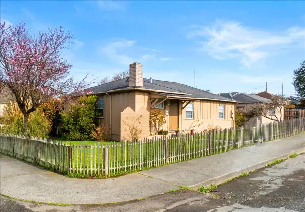 2533 Garland Street, Eureka, CA 95501