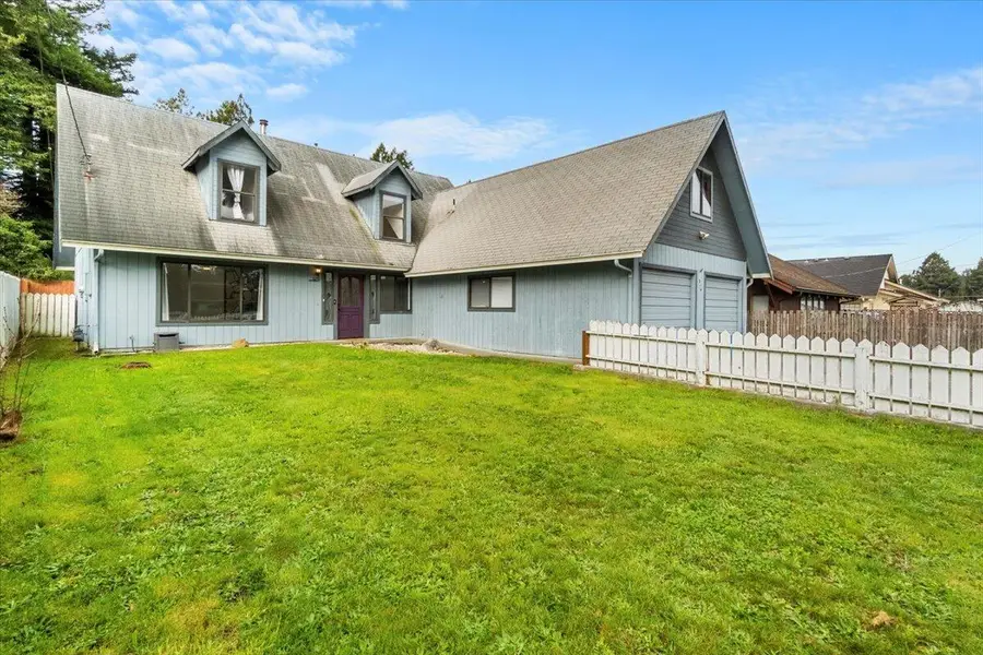 3274 Montgomery Street, Eureka, CA 95503 - #2