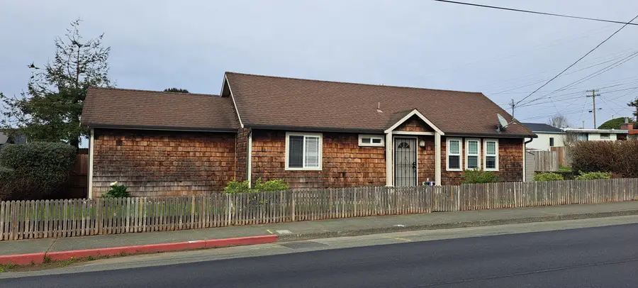 1304 Mccullens Avenue, Eureka, CA 95503 - #2