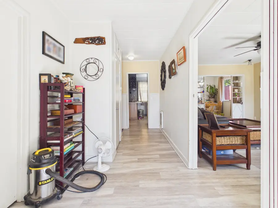 121 Manzanita Avenue, Redway, CA 95560 - #3