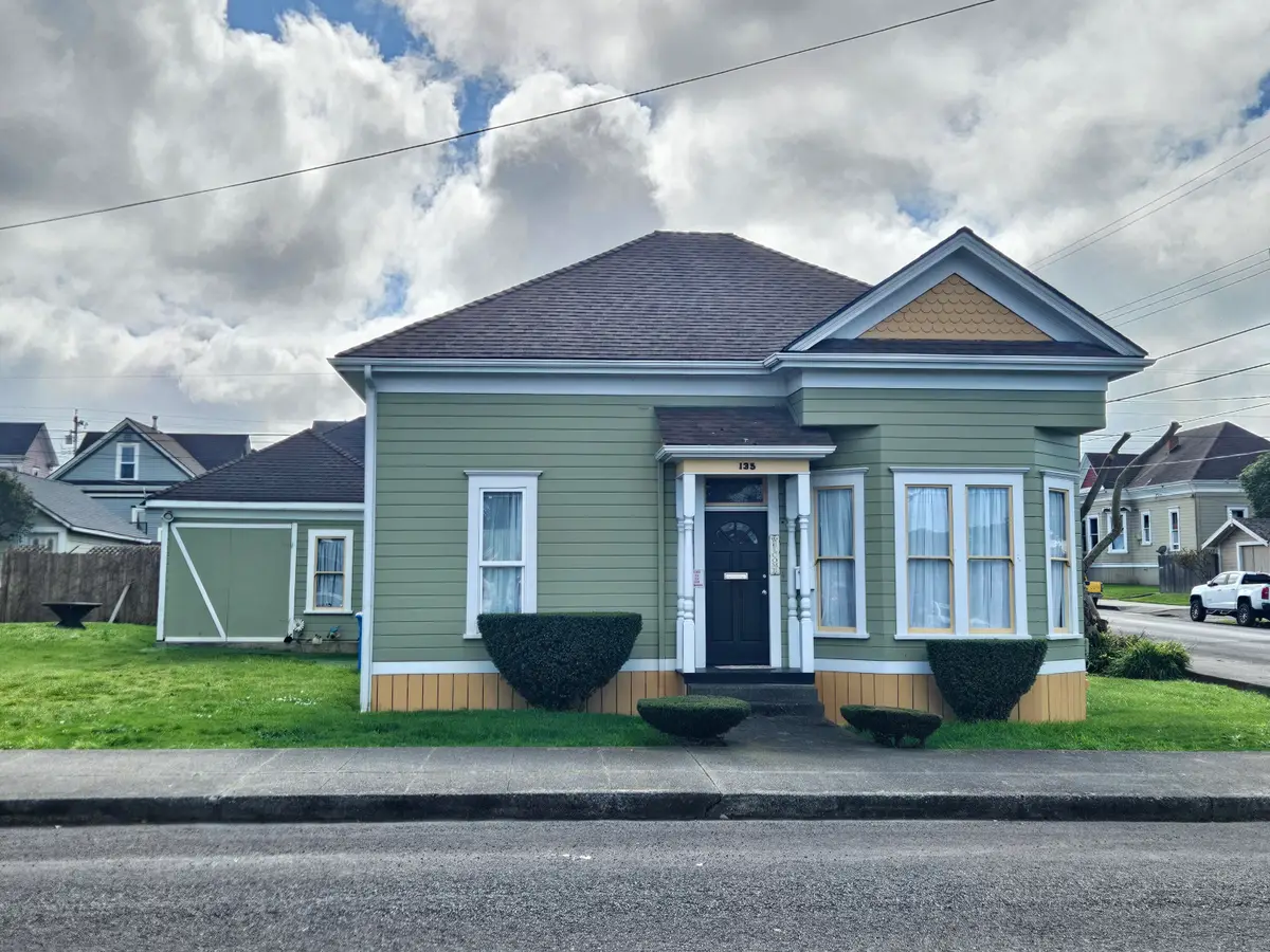 135 W Simpson Street, Eureka, CA 95501 - #1