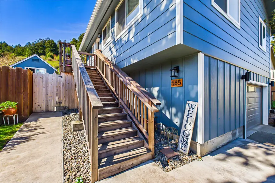 585 View Avenue, Rio Dell, CA 95562 - #3