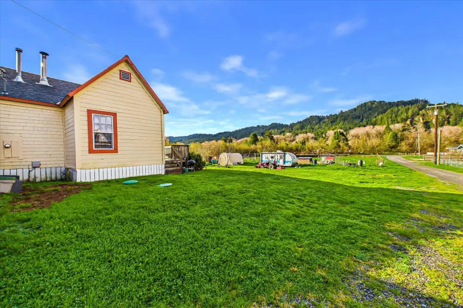 77 Love Lee Lane, Carlotta, CA 95528 - #2