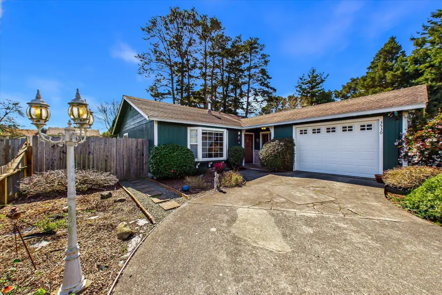 3530 Bartlett Lane, Fortuna, CA 95540 - #3