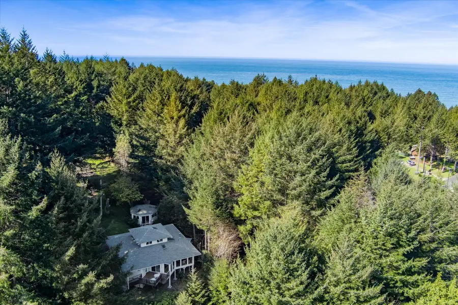 472 Beach Road, Shelter Cove, CA 95589 - #2