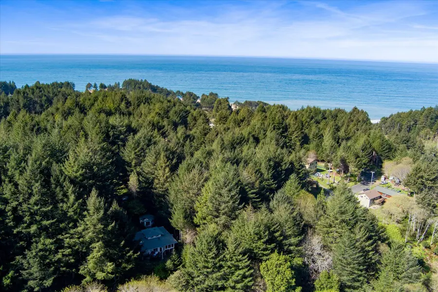 472 Beach Road, Shelter Cove, CA 95589 - #3