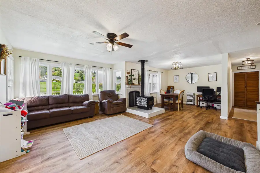 1010 Pine Street, Rio Dell, CA 95562 - #3