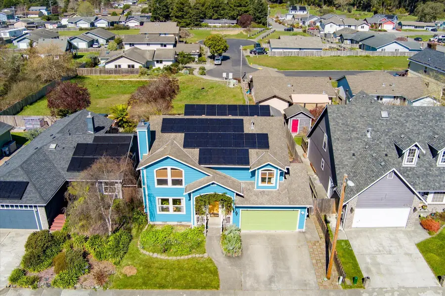 1321 Silverado Avenue, McKinleyville, CA 95519 - #3