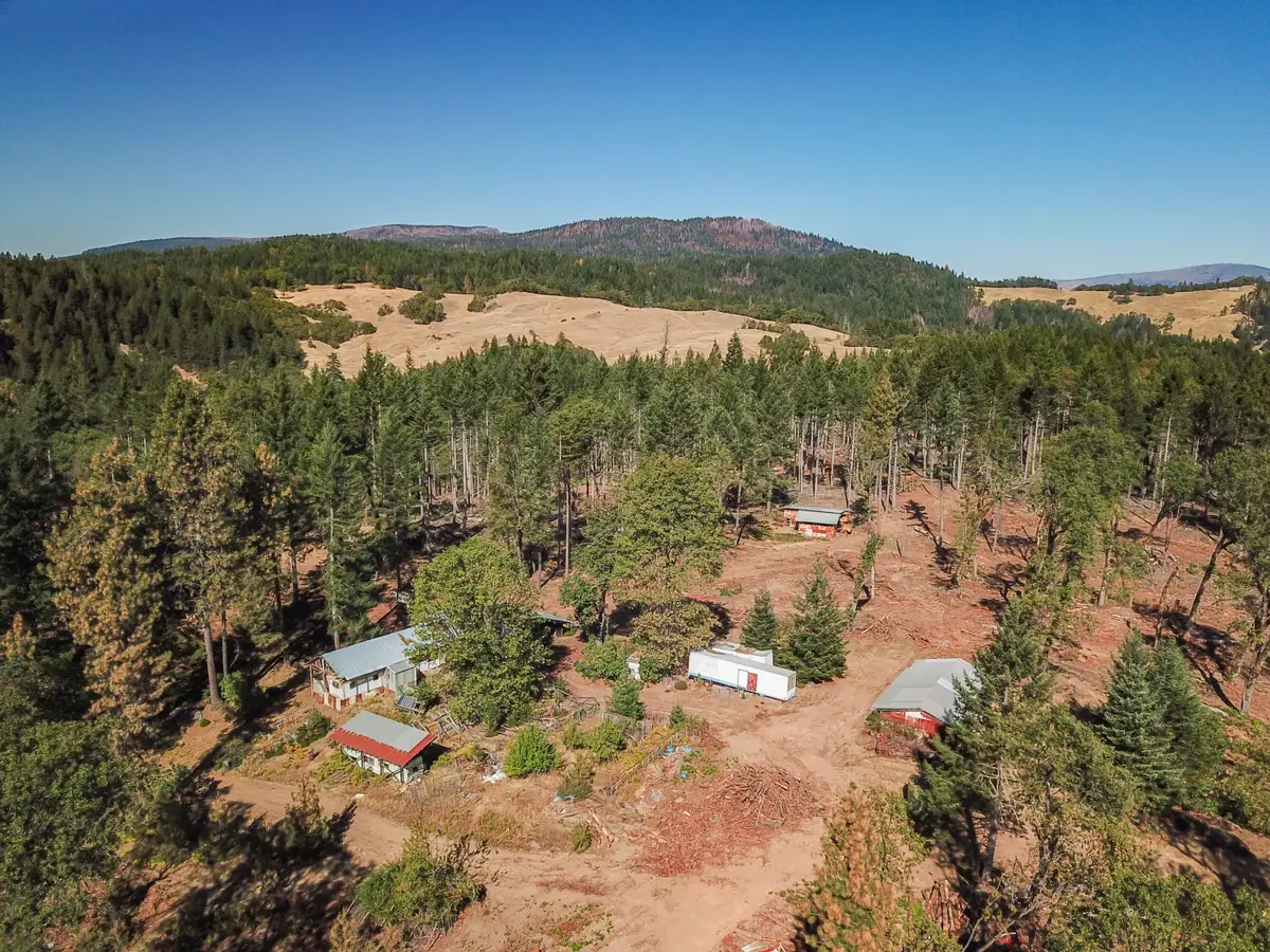 421 & 531 Bluff Creek Road, Kettenpom, CA 95595 - #1