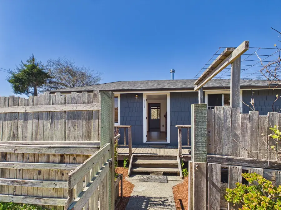 1741 Victor Boulevard, Manila, CA 95521 - #3