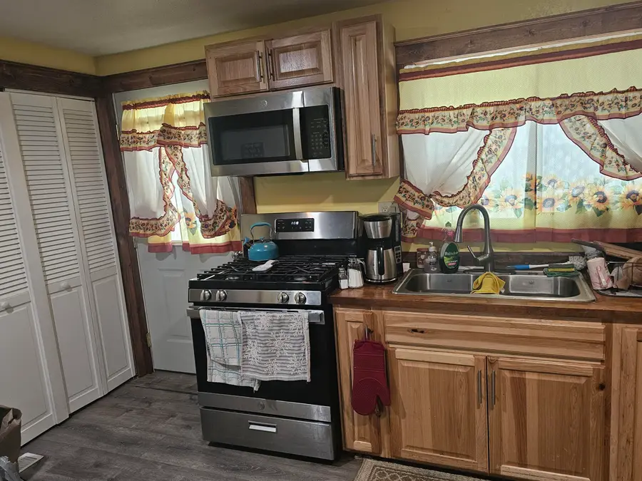 1586 Queens Row Row, Fortuna, CA 95540 - #2