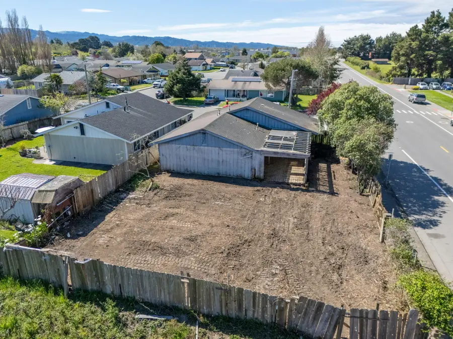 707 Maxwell Street, Fortuna, CA 95540 - #2