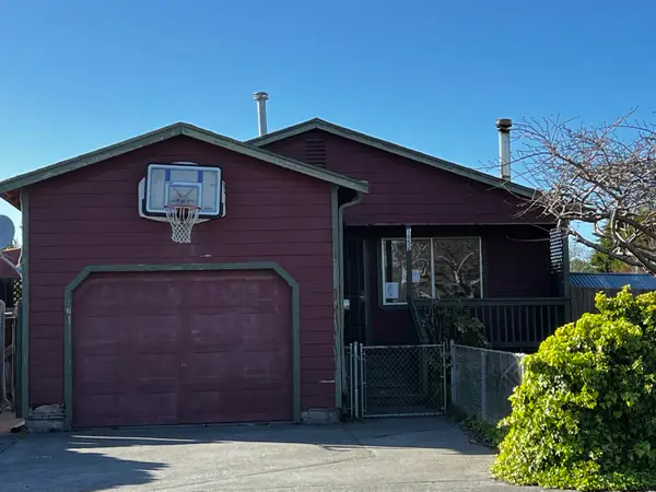 1852 Wavecrest Avenue, McKinleyville, CA 95519