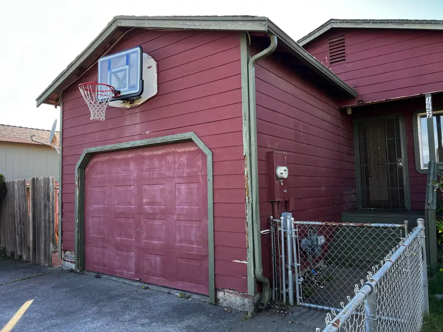1852 Wavecrest Avenue, McKinleyville, CA 95519 - #3