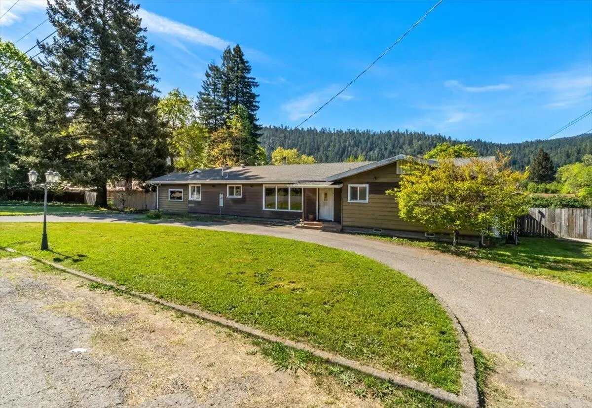 178 Whitmore Avenue, Redway, CA 95560 - #1