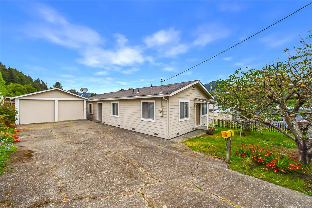 125 Elm Street, Rio Dell, CA 95562 - #1