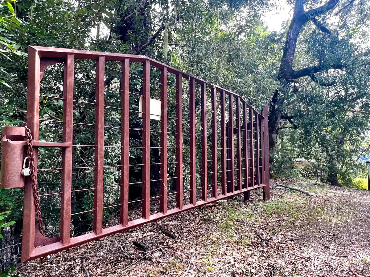 1880 Tunnel Road, Garberville, CA 95542 - #1