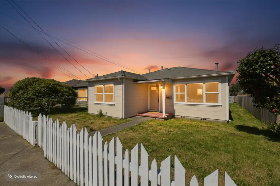 724 Stewart Street, Eureka, CA 95503 - #2