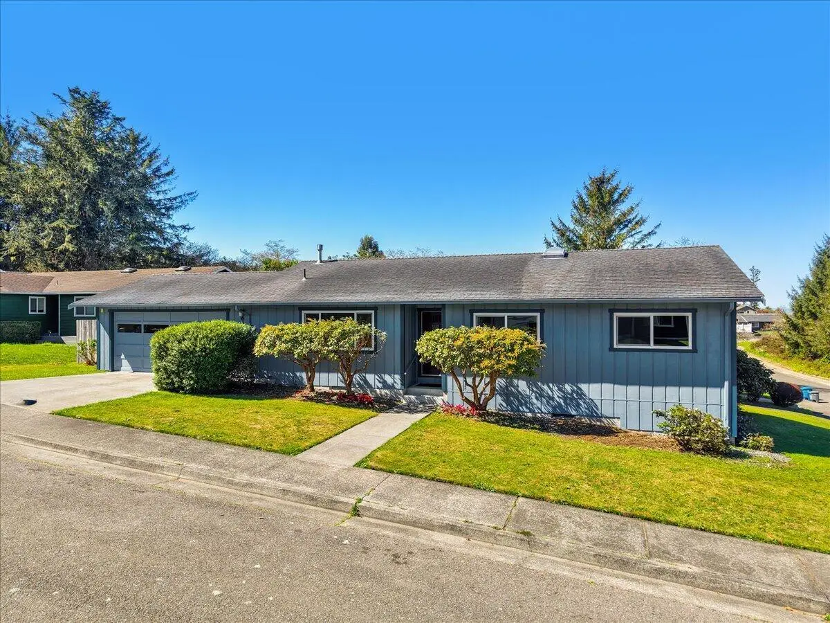 6170 Abrahamsen Court, Eureka, CA 95503 - #1