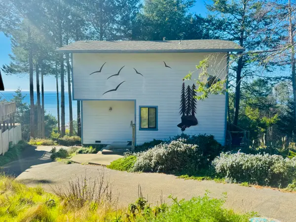 765 Upper Pacific Drive, Shelter Cove, CA 95589