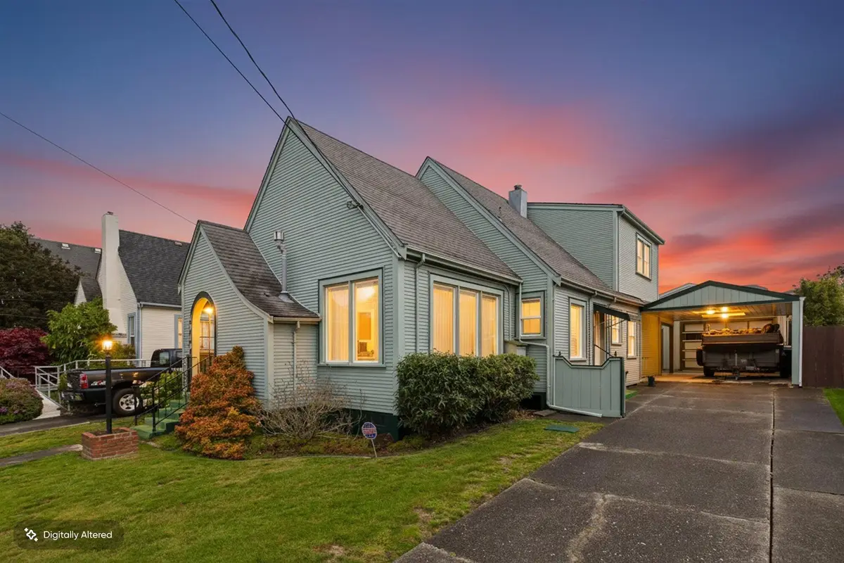 1319 F Street, Eureka, CA 95501 - #1