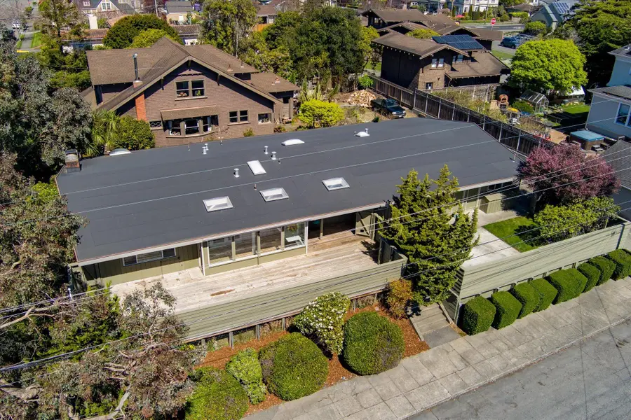2439 D Street, Eureka, CA 95501 - #3