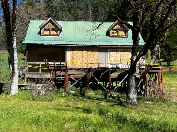 210 Mad River Road, Mad River, CA 95552