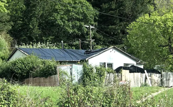 951 Knights Lane, Garberville, CA 95542