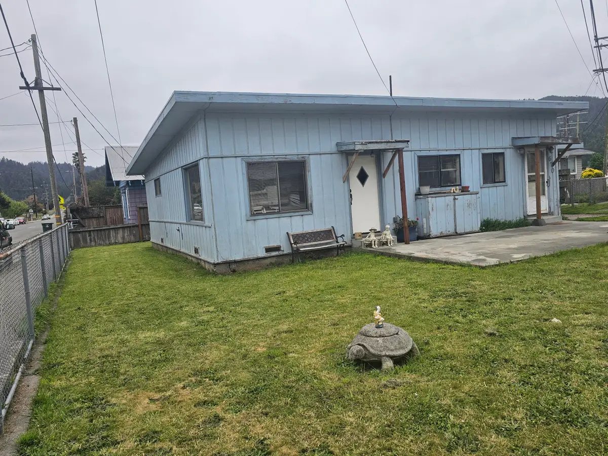 670 2nd Avenue, Rio Dell, CA 95562 - #1