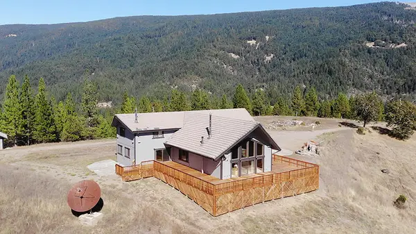 1500 Deep Hollow Road, Ruth Lake, CA 95526