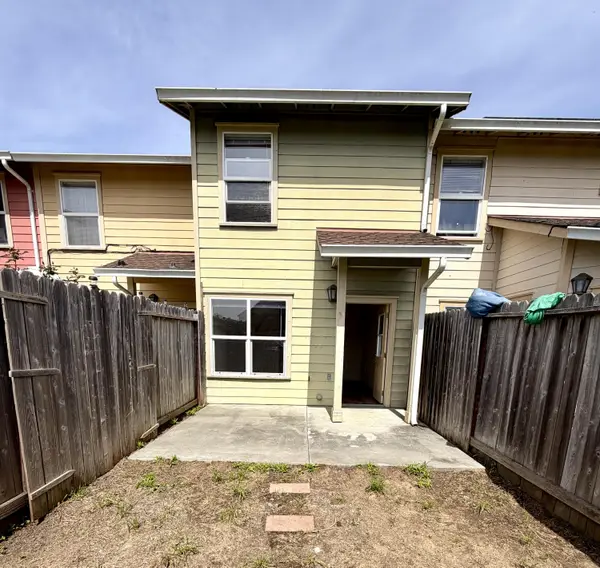 954 Courtyard Circle, Arcata, CA 95521