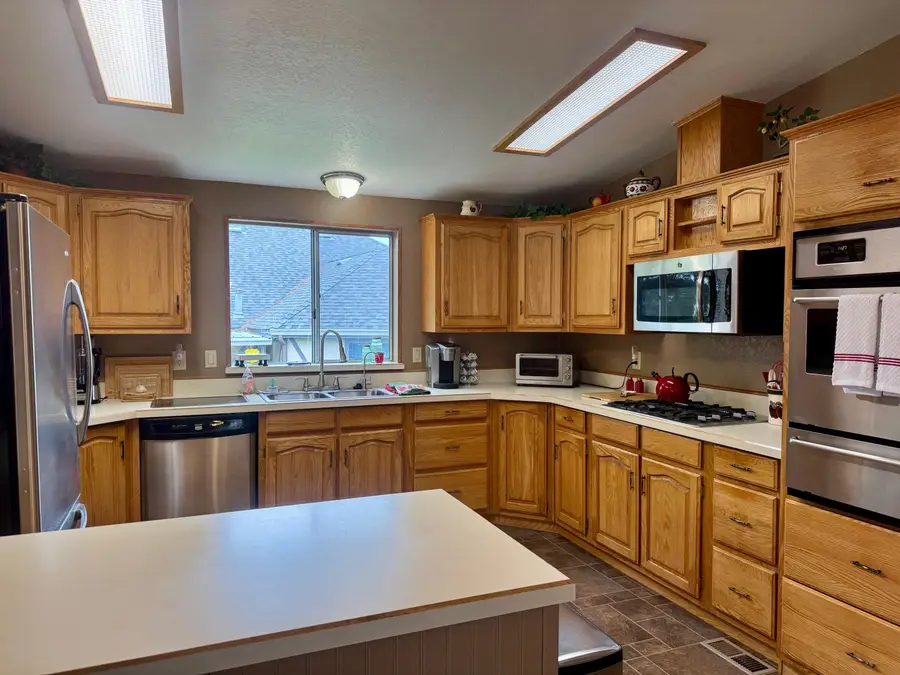 123 Crest Drive, Fortuna, CA 95540 - #3
