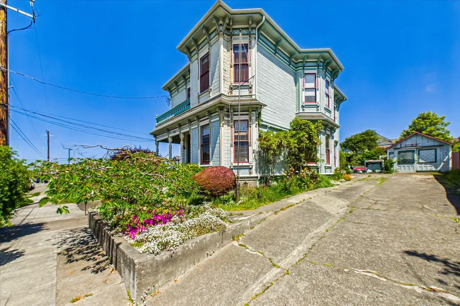 821 D Street, Eureka, CA 95501 - #3